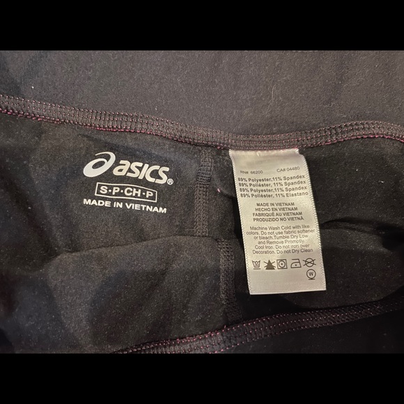 ASICS running shirt & ASICS running shorts - Picture 4 of 6